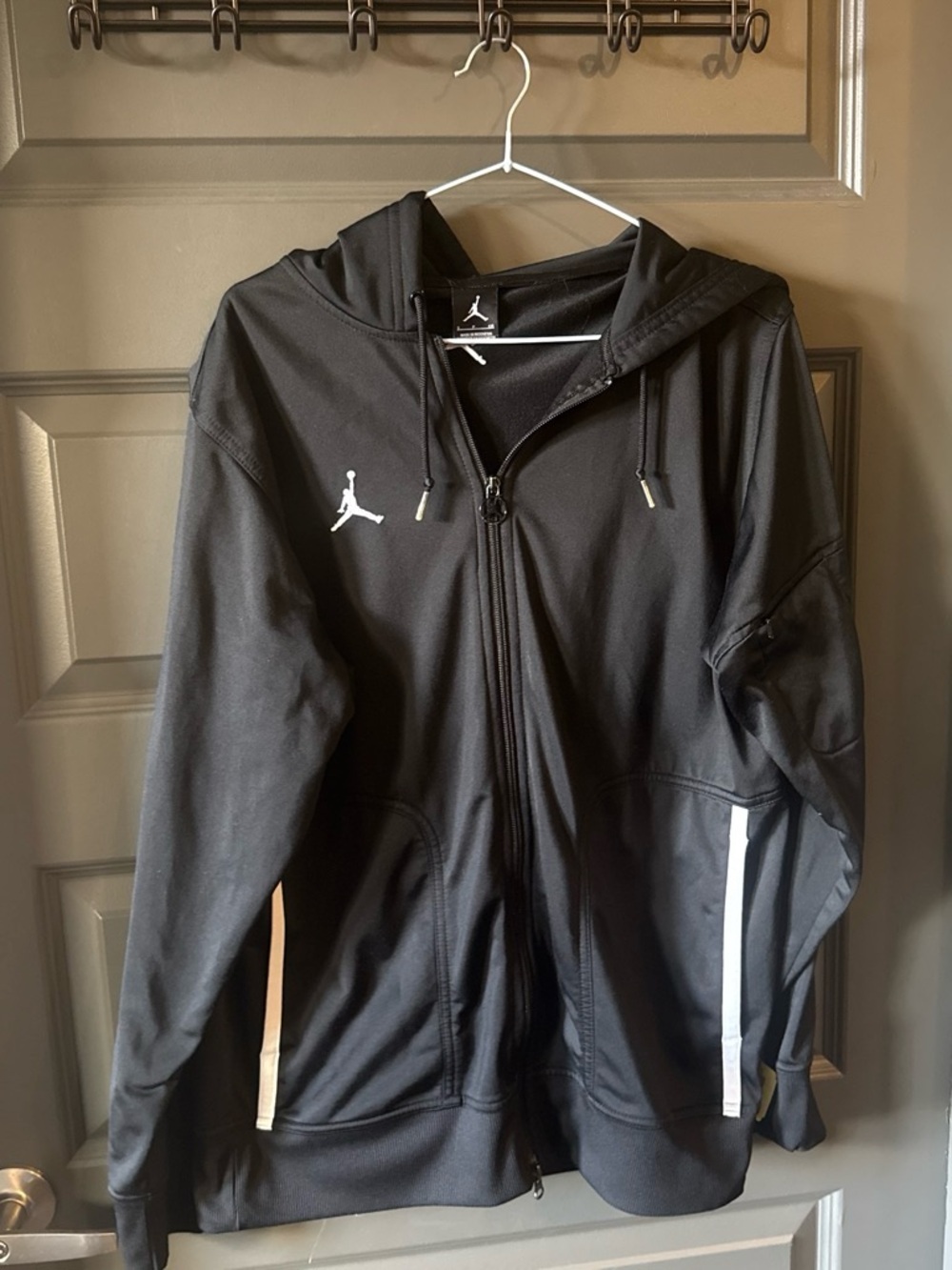 Jordan Brand Jumpman Full-Zip Athleisure Hoodie - Black / White - Size Small